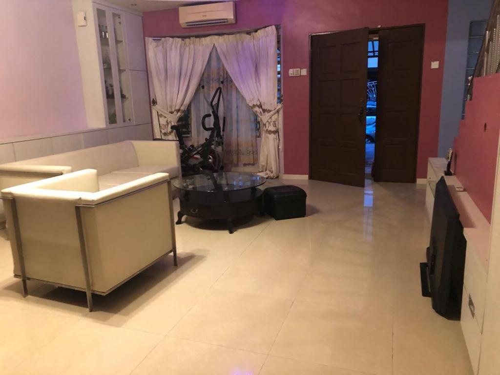 Bukit Indah Homestay Bentong Eksteriør billede